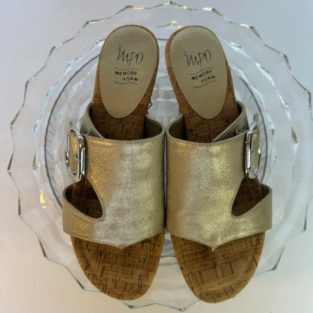 Impo Gisselle‎ Wedge Sandals Gold Metallic Buckle Detail Cork Comfort Shoes